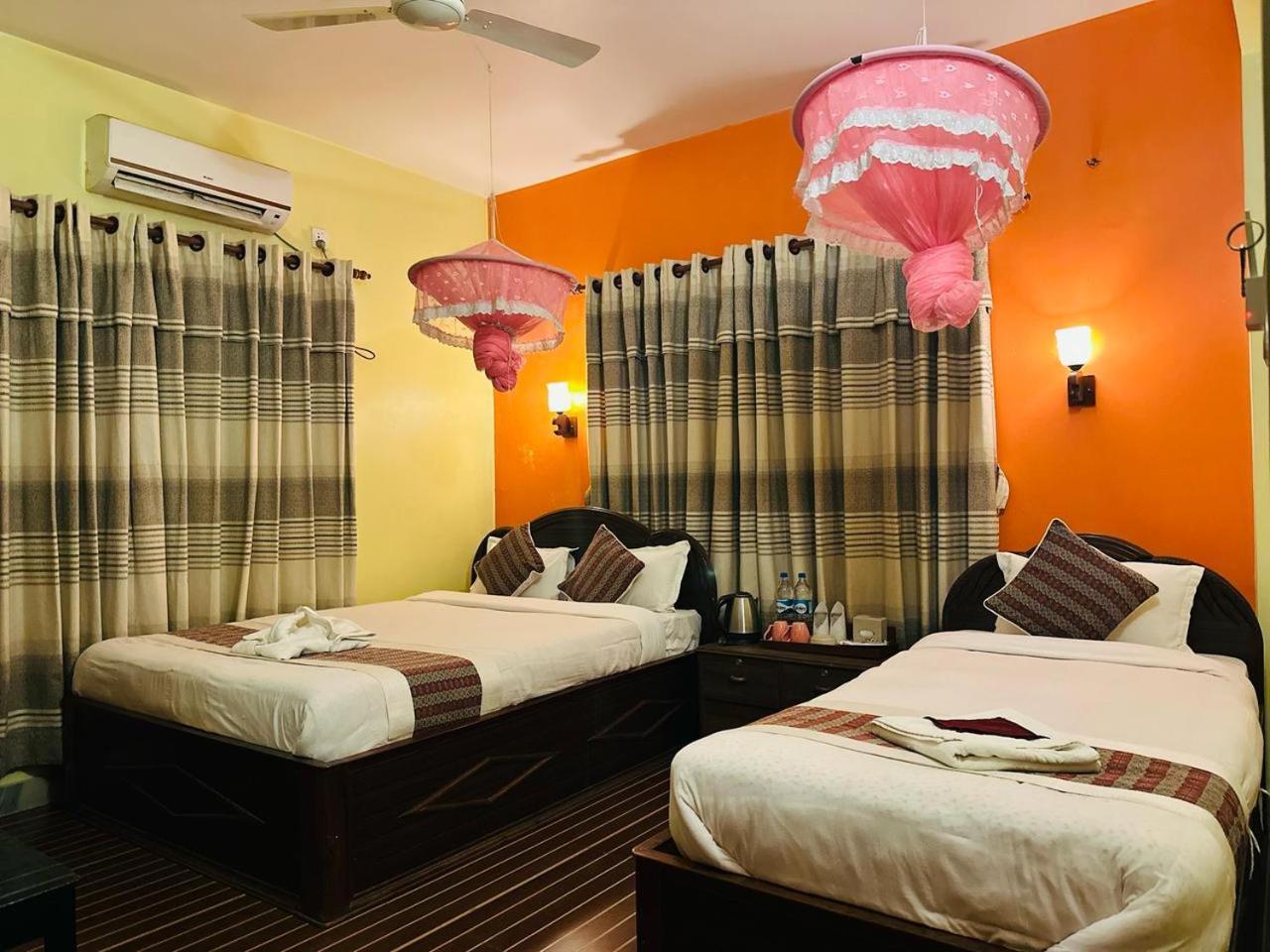 Sweet Home Chitwan Εξωτερικό φωτογραφία