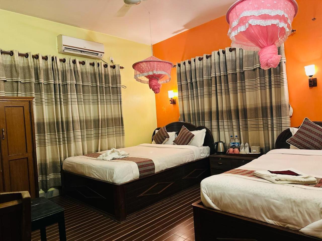 Sweet Home Chitwan Εξωτερικό φωτογραφία